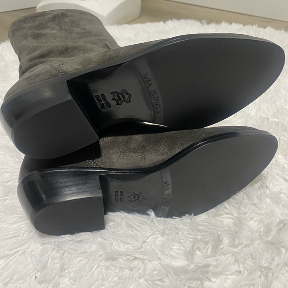 Via Spiga Fora Graphite Grey Slouch Booties Suede Size 5.5 M NIB - Picture 6 of 12